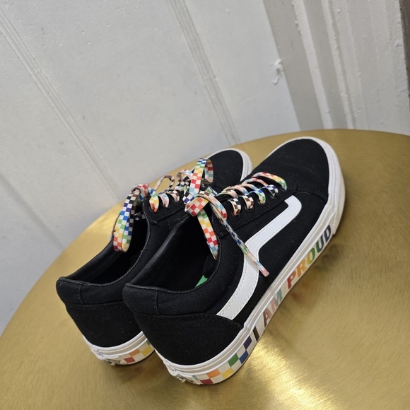 New vans Old skool I Am Proud LGBTQ Pride Sneakers Women's Size 9 - Picture 5 of 10
